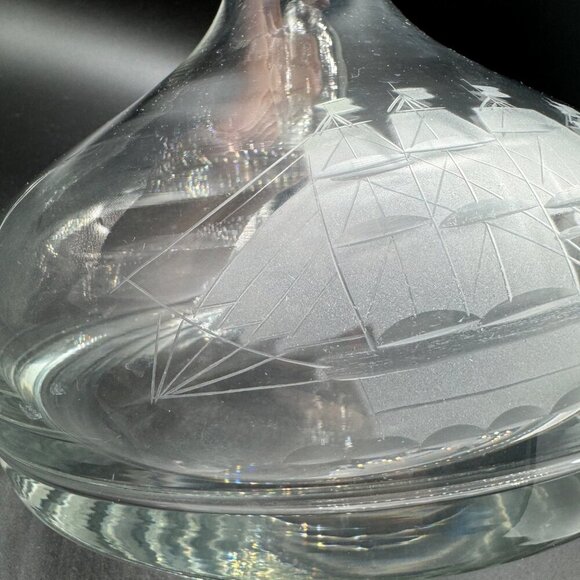 Vintage Toscany Etched Crystal Clipper Ship Decanter With Stopper Show Stopper - Picture 3 of 10